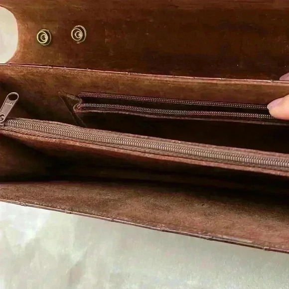 VINTAGE EEL SKIN SHELL DESIGN CLUTCH - Picture 10 of 10